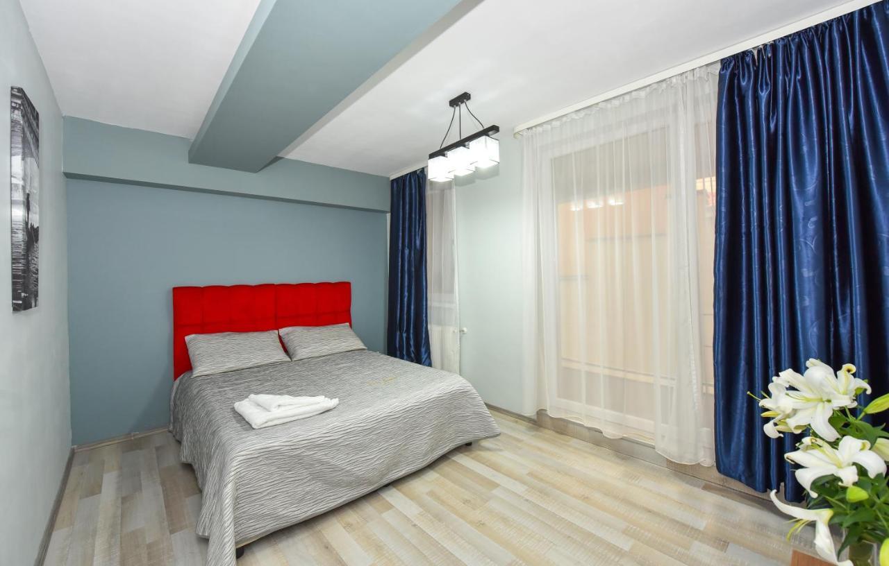 Royal Accommodation Boekarest Buitenkant foto